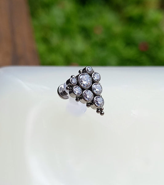 Racimo con 8 gemas y cuentas - titanio grado implante ASTM F-136