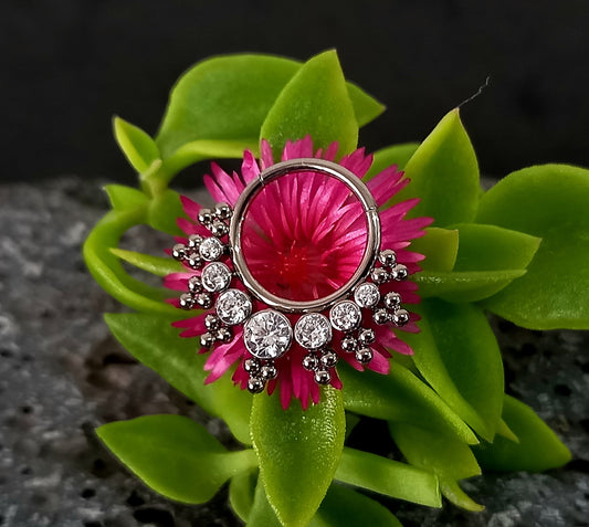 Titanio grado implante. 9 biseles de racimo con 7 brillos en cascada