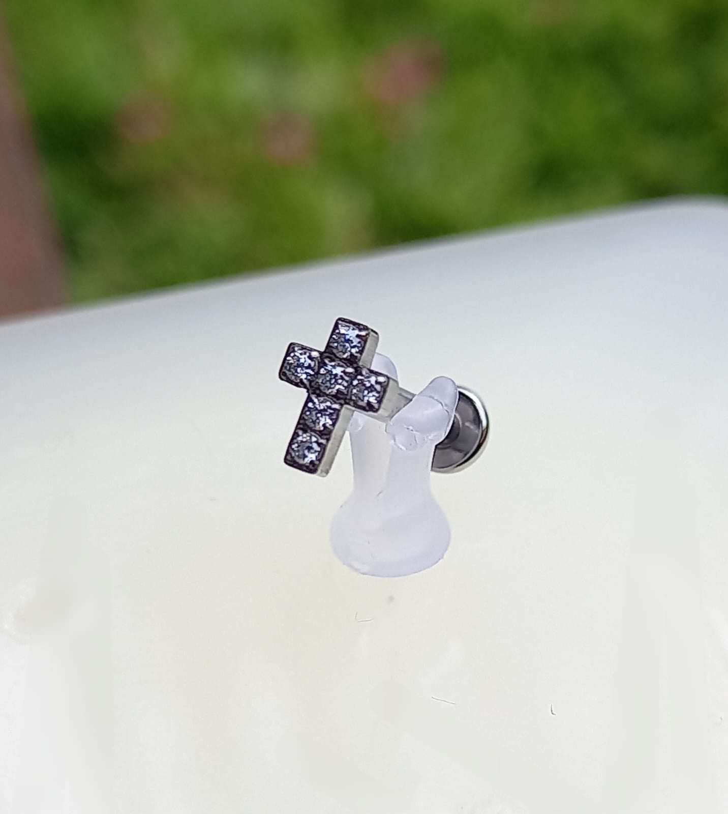 Titanio grado implante. Cruz clear