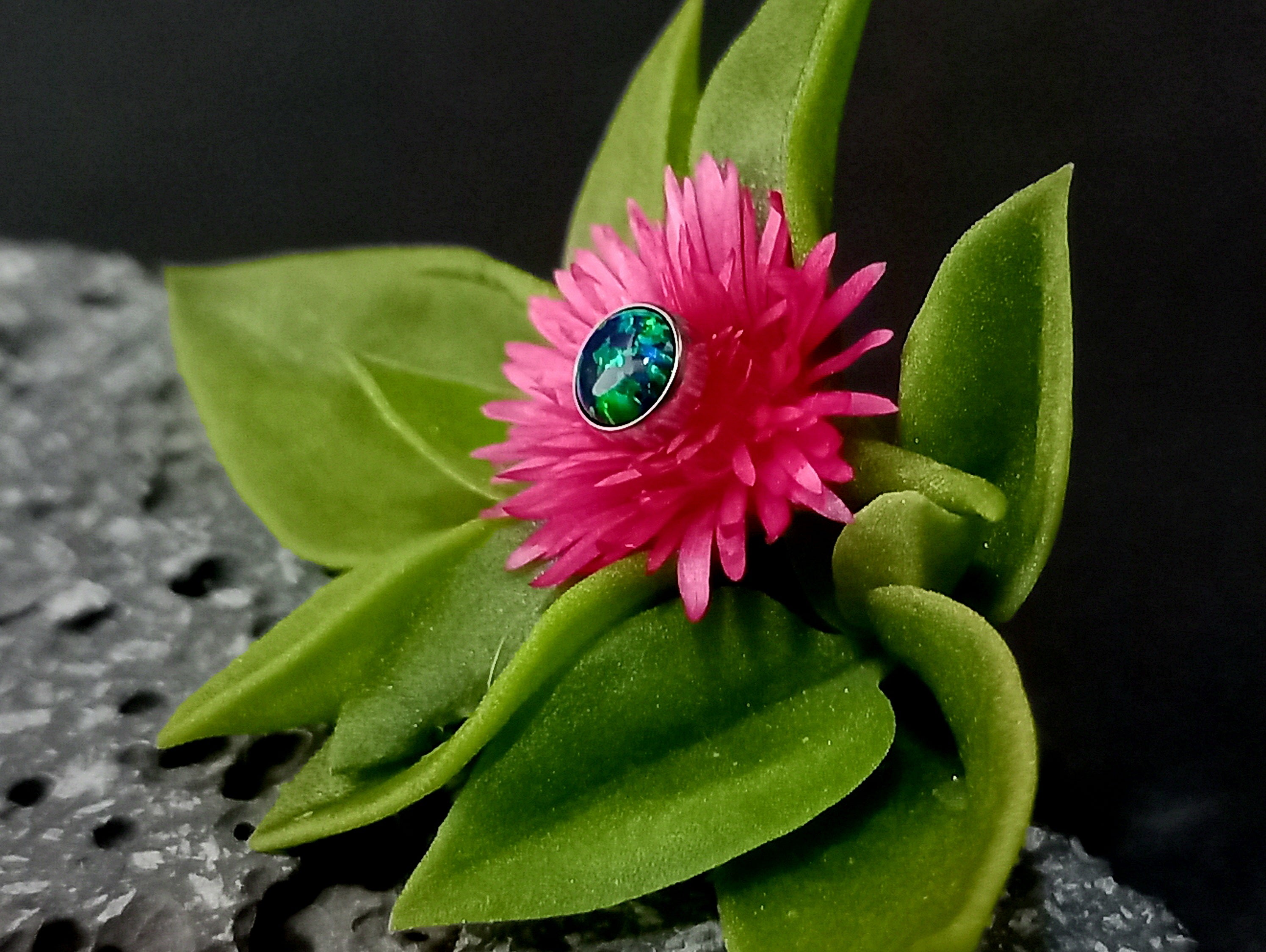 Ópalo Verde - titanio grado implante ASTM F-136