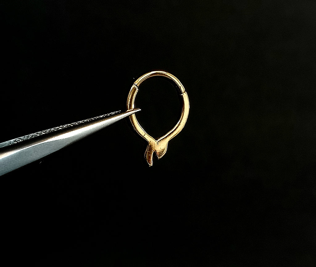 Argolla clicker serpiente PVD en Oro de 24K
