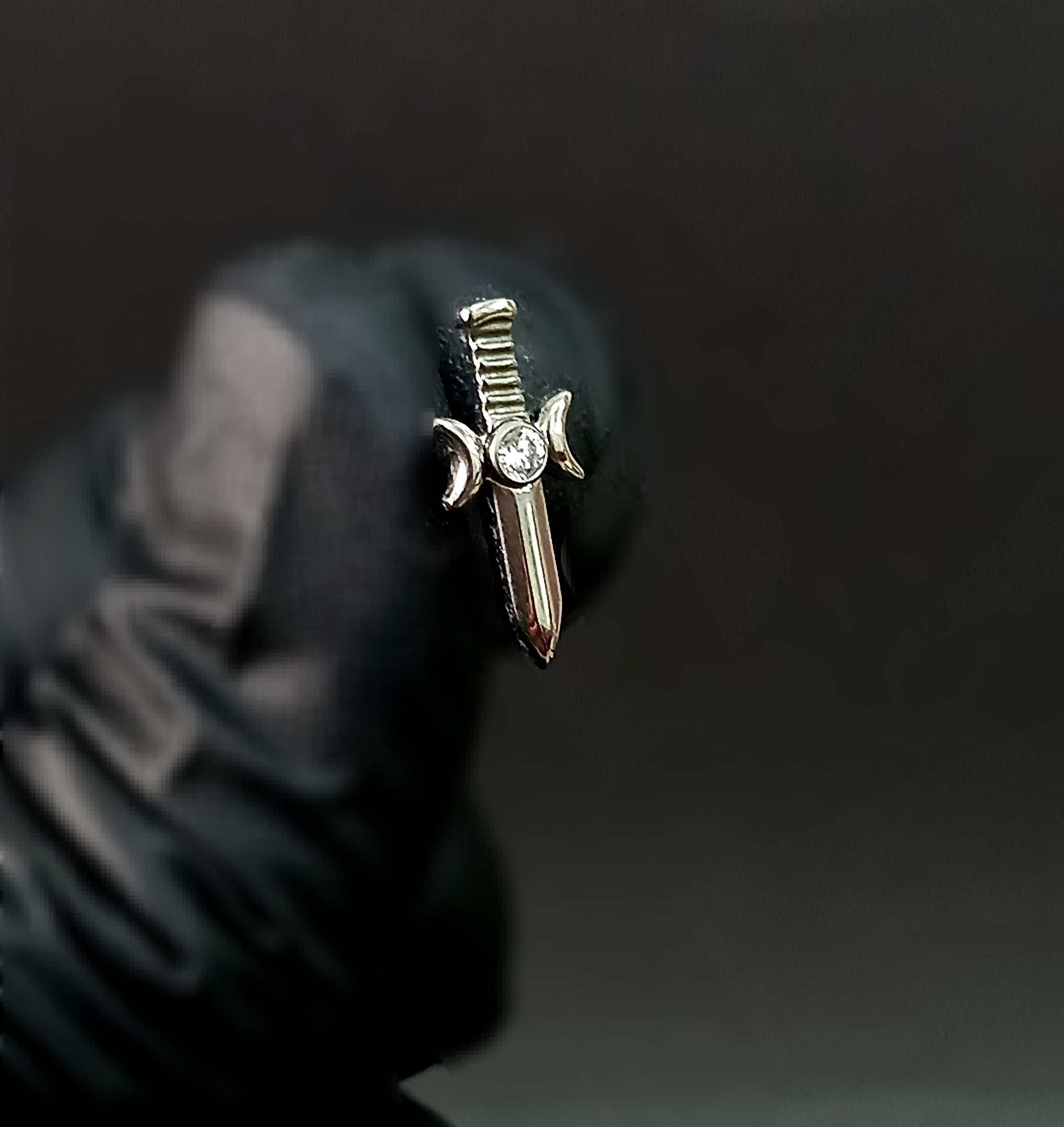 Daga fase lunar  - titanio grado implante ASTM F-136