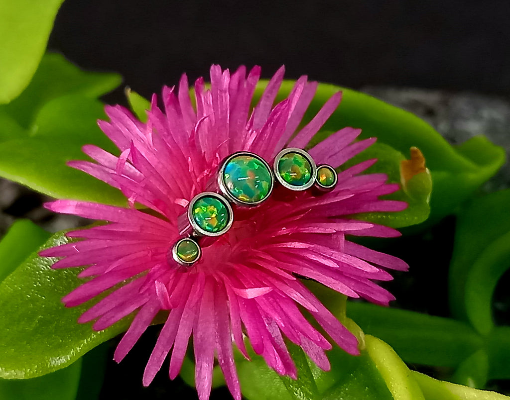 Media luna Opalo Verde - titanio grado implante ASTM F-136