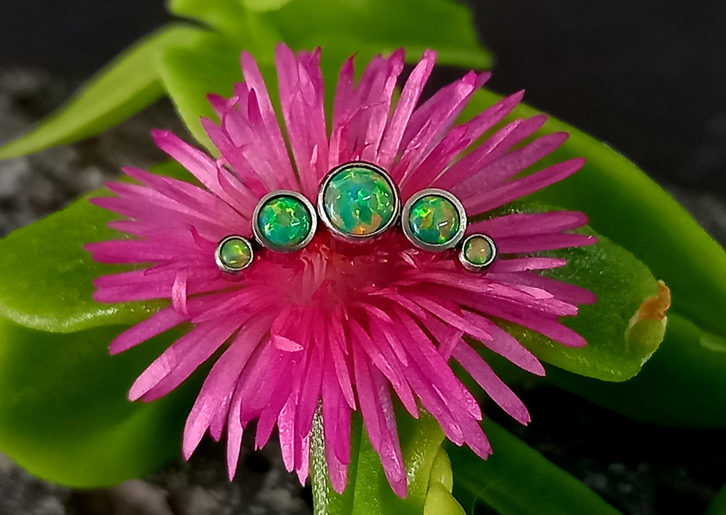 Media luna Opalo Verde - titanio grado implante ASTM F-136