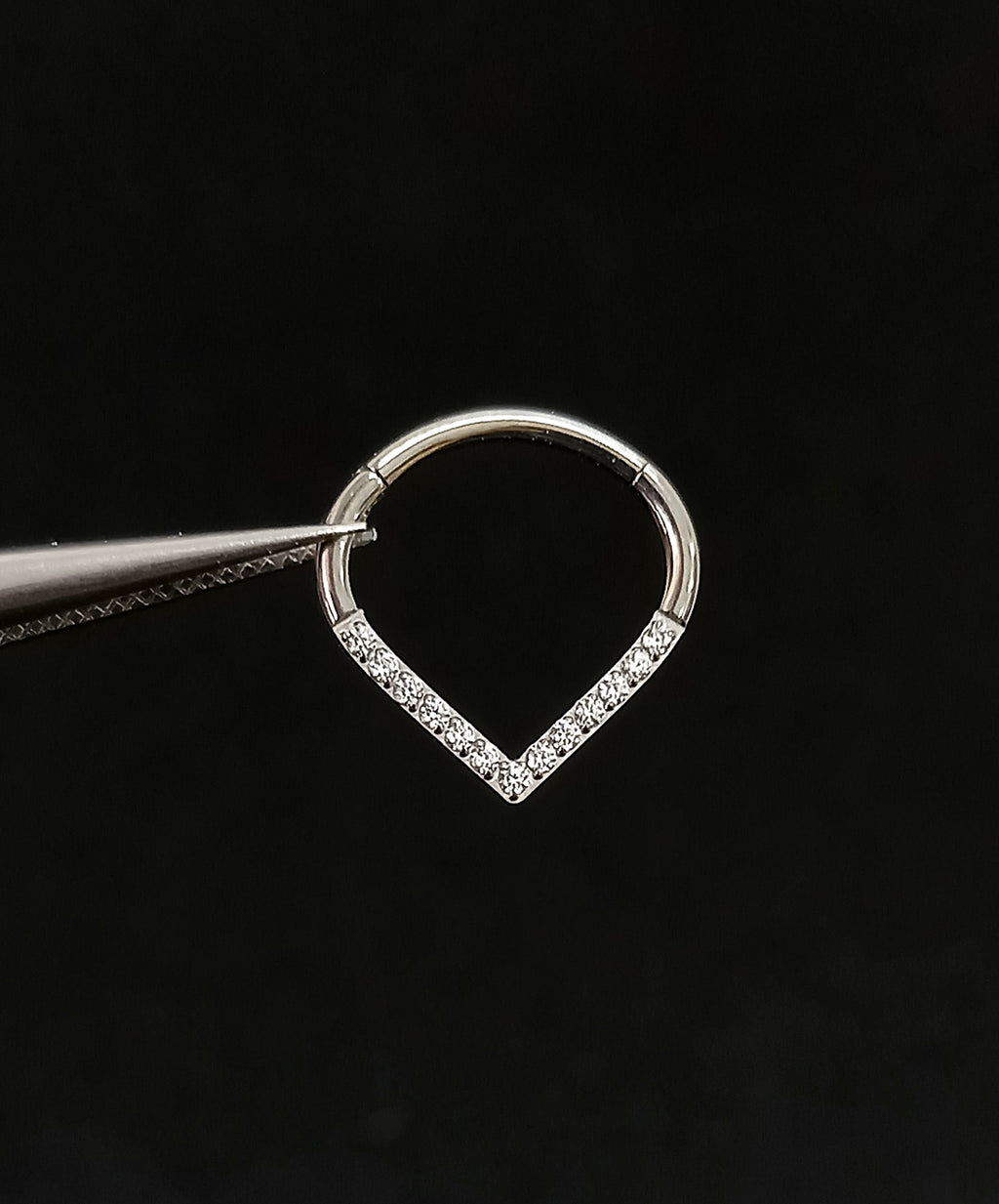 Argolla clicker gota con brillos