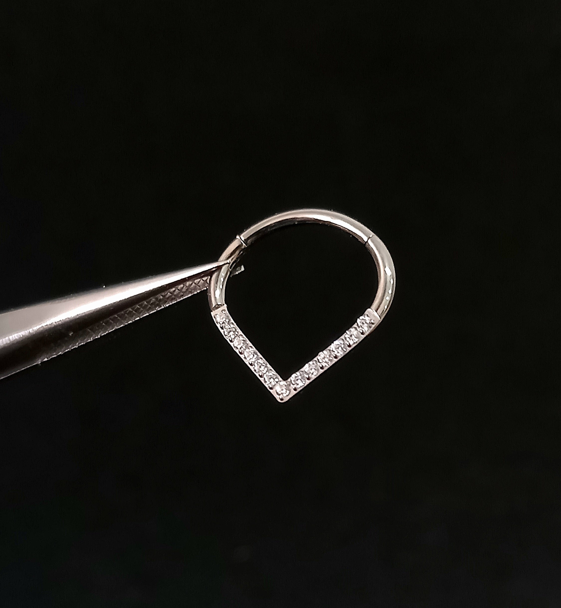 Argolla clicker gota con brillos