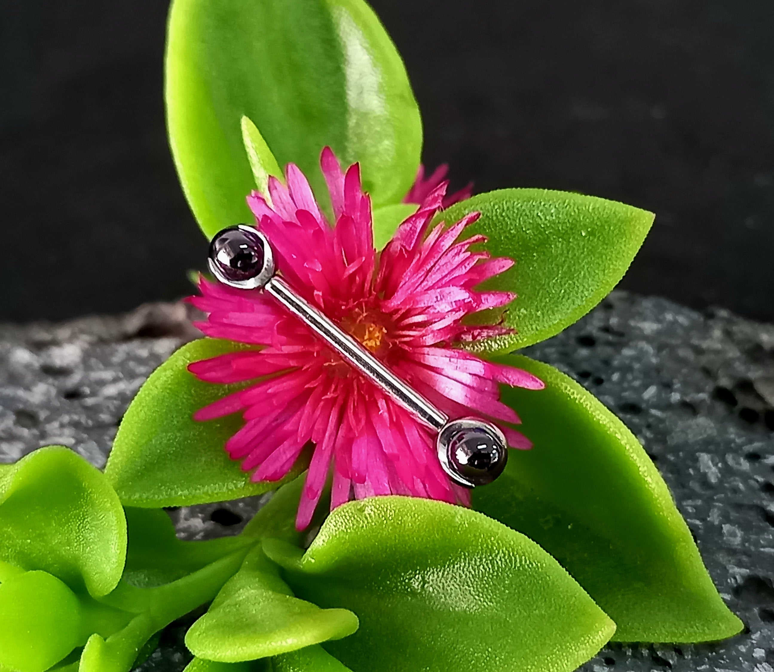 Barbell con esfera amatista  - titanio grado implante ASTM F-136