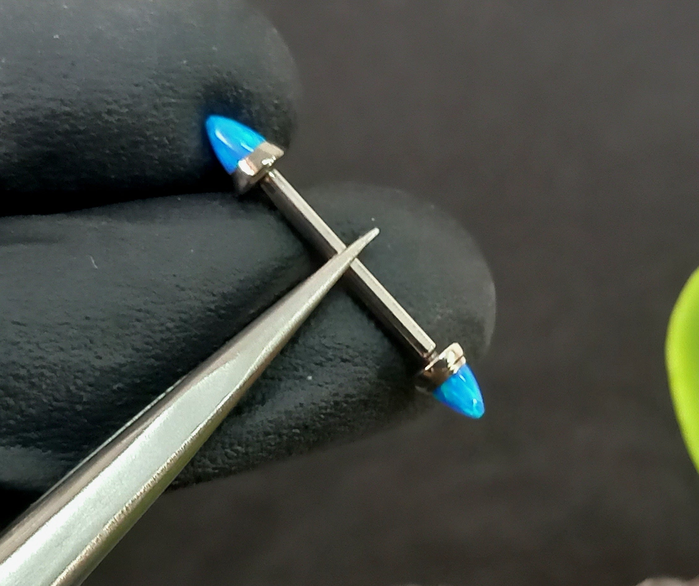 Nipple con punta Ópalo azul - titanio grado implante ASTM F-136