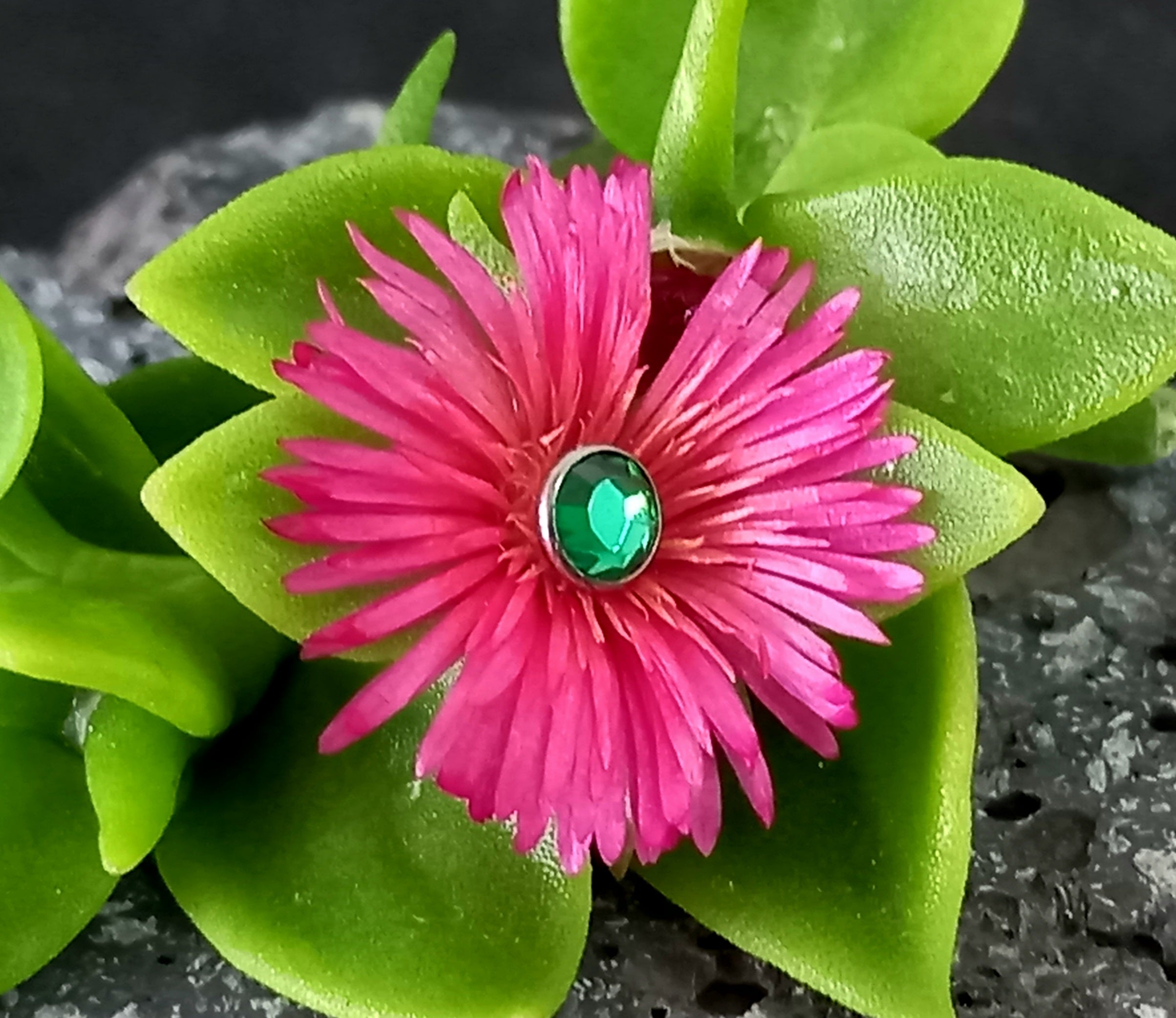 Top cristal verde - titanio grado implante ASTM F-136