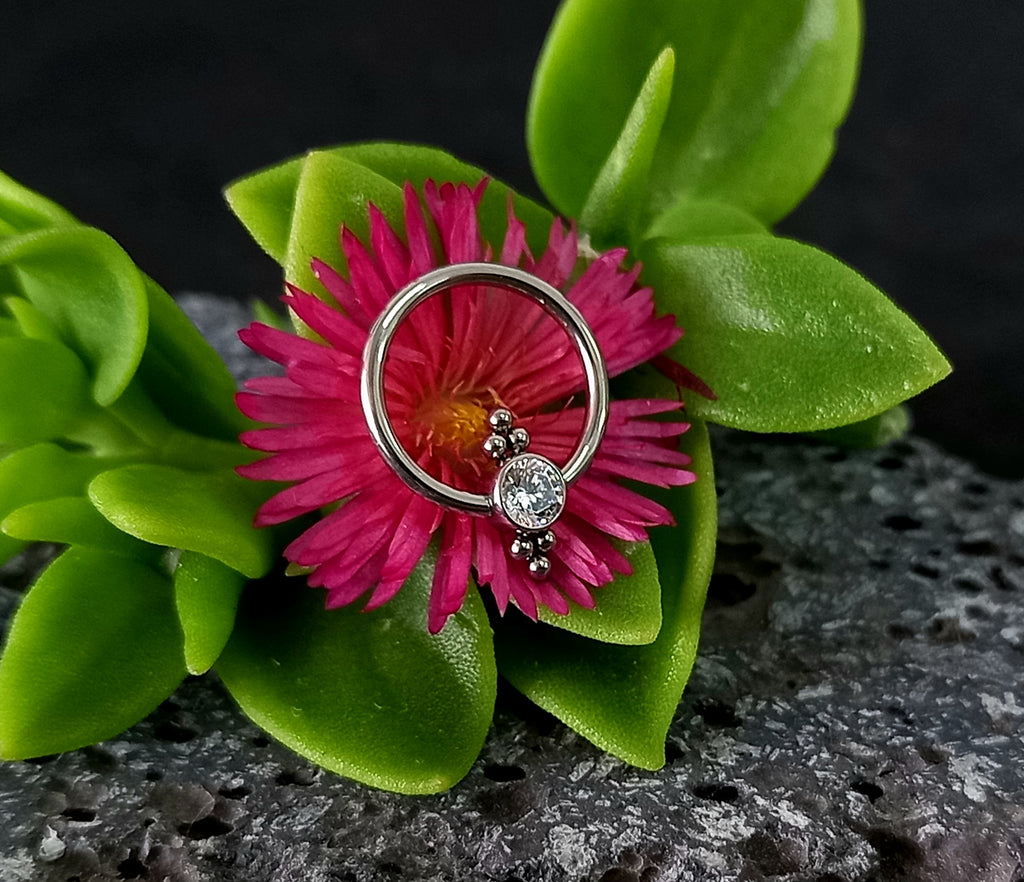 Captive brillo con cuentas