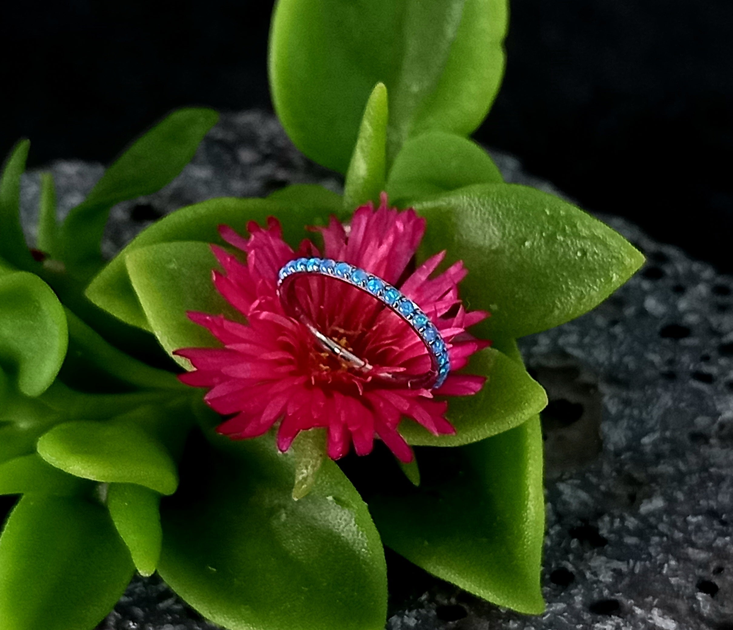 Argolla clicker ópalo lateral azul