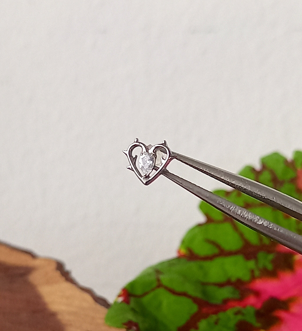 Corazón con púas  - titanio grado implante ASTM F-136