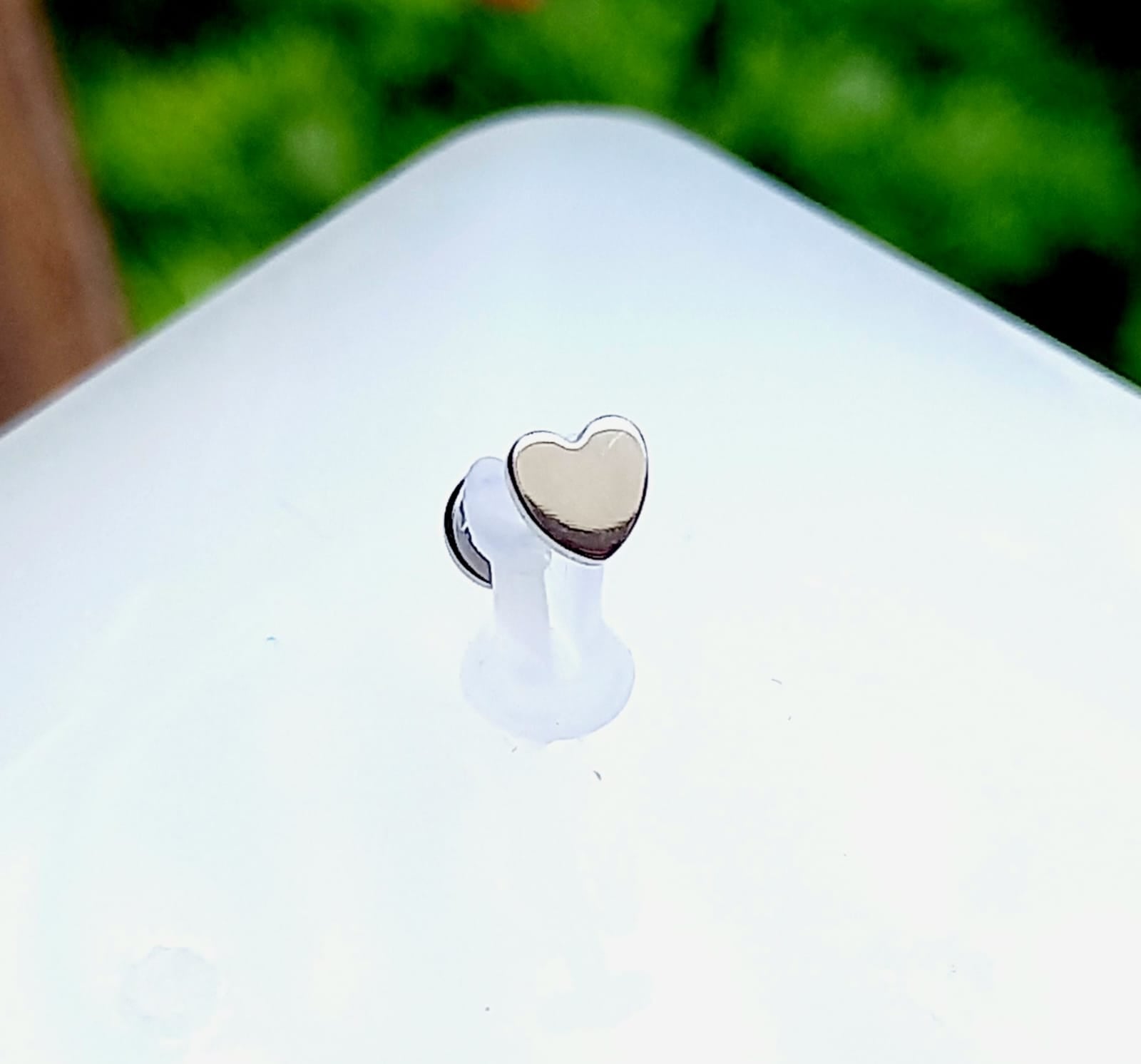 Corazón - titanio grado implante ASTM F-136