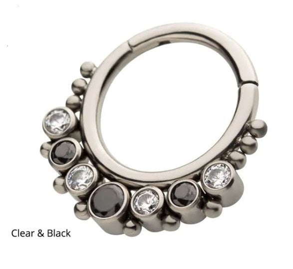 Argolla clicker 7 racimos piedra negra y clear