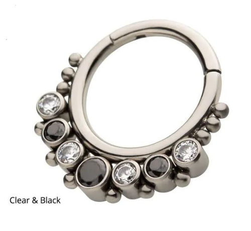 Argolla clicker 7 racimos piedra negra y clear