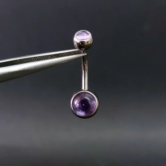 Titanio grado implante. Navel piedra Amatista