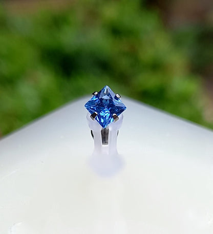 Titanio grado implante. Top Prong Set Azul